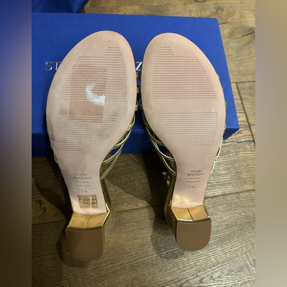 Stuart Weitzman Metallic Gold Knot-Front Heeled Sandals - Picture 6 of 16